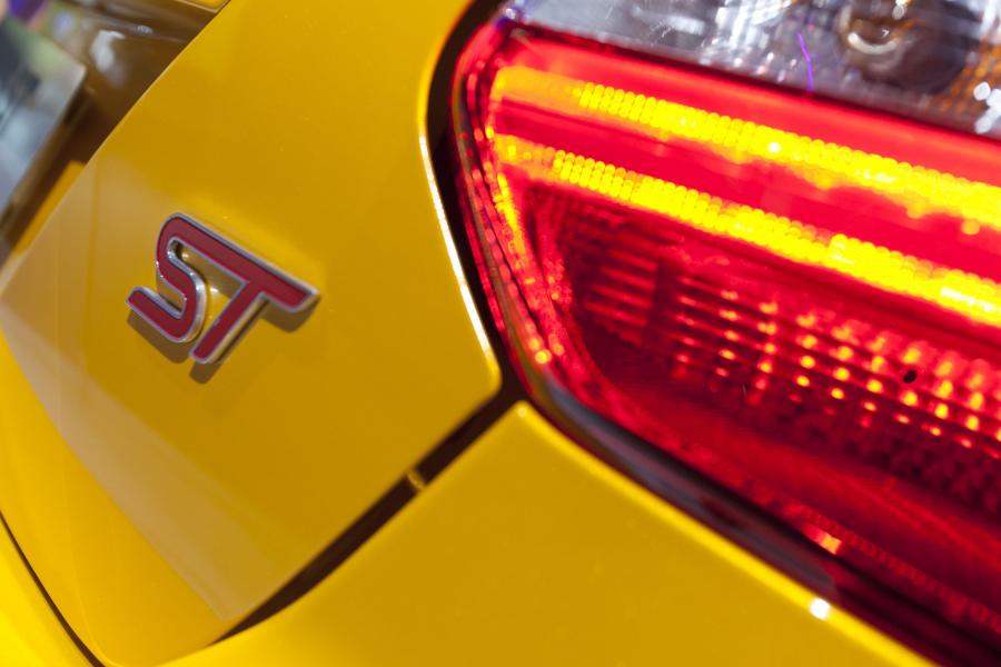  Ford Focus ST 2010 года  (фото 32 из 46)